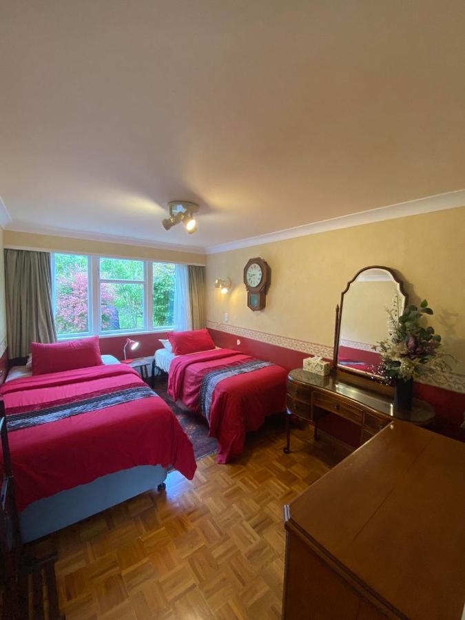 Twin Totara Cottage Upper Hutt Ngoại thất bức ảnh