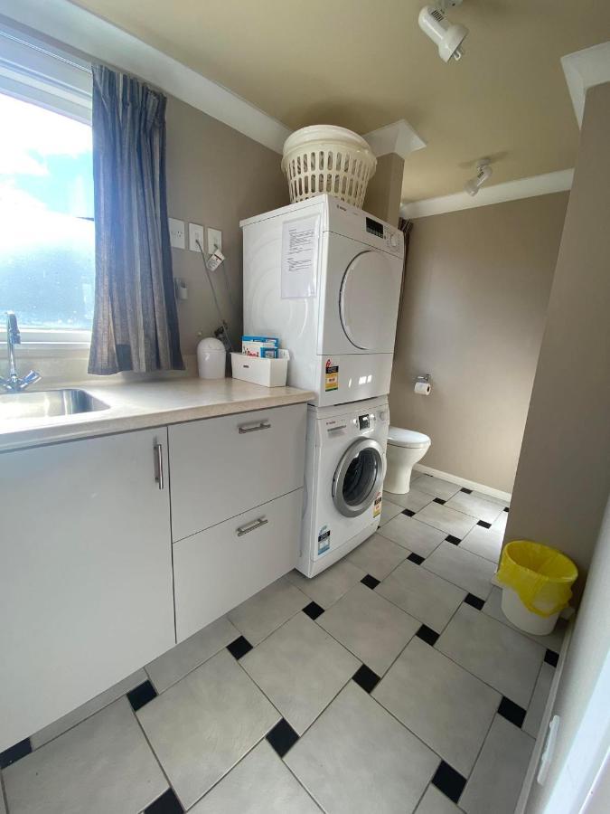 Twin Totara Cottage Upper Hutt Ngoại thất bức ảnh